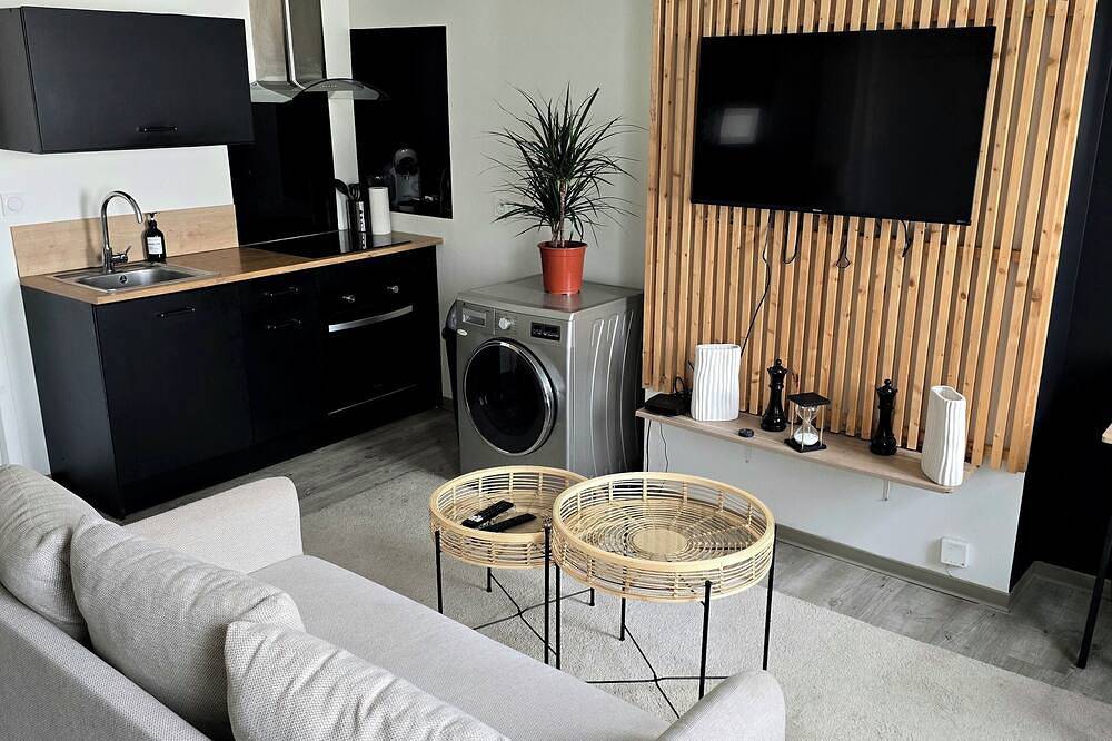Appartement entier, Besson Bey Ii - Idéal Couple & pros - Patio - Wifi - Proche gare - Centre ville in Angoulême, Charente