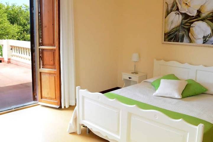 Villa auf Sizilien mit Pool zur Miete vor den Äolischen Inseln in Messina, Messina Provinz