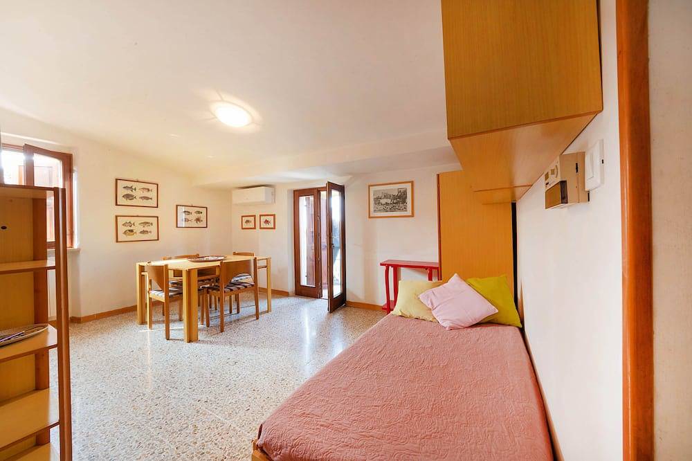 Casa Federica, Torri del Benaco in Castelletto di Brenzone, Brenzone