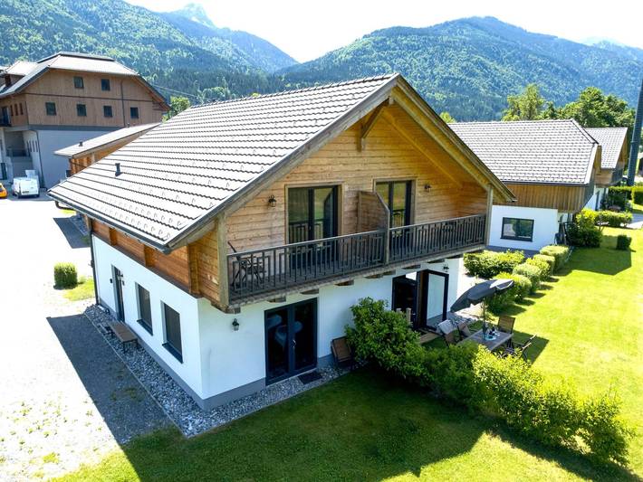 Ferienhaus für 6 Personen, mit Balkon und Terrasse sowie Garten