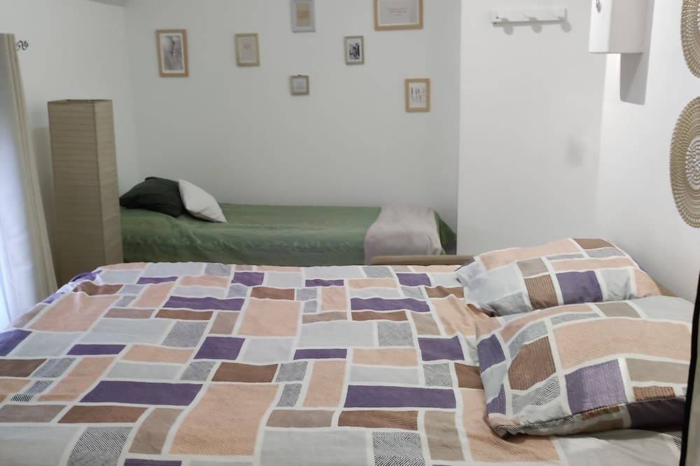 Apartamento entero, L'escale Cdg Airport Parc Astérix in Louvres, Valle del Oise