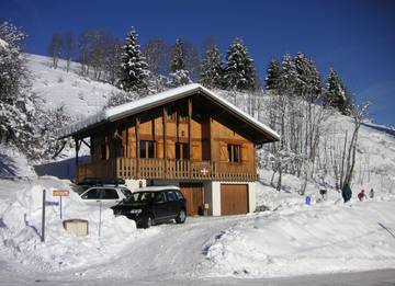 Chalet pour 8 personnes, avec jardin ainsi que terrasse et sauna, animaux acceptés à Les Gets
