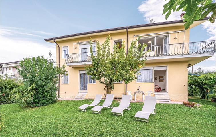 Ferienwohnung für 4 Personen, mit Pool und Terrasse am Gardasee - 2