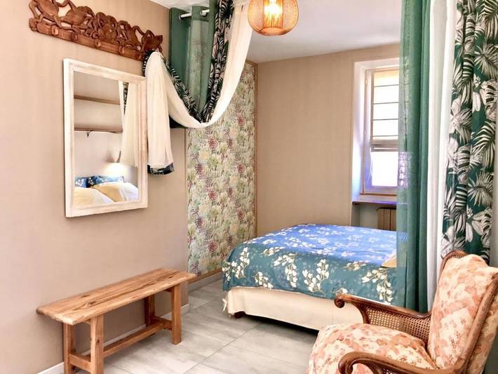 Chambre d’hôte pour 4 personnes, avec terrasse, animaux acceptés