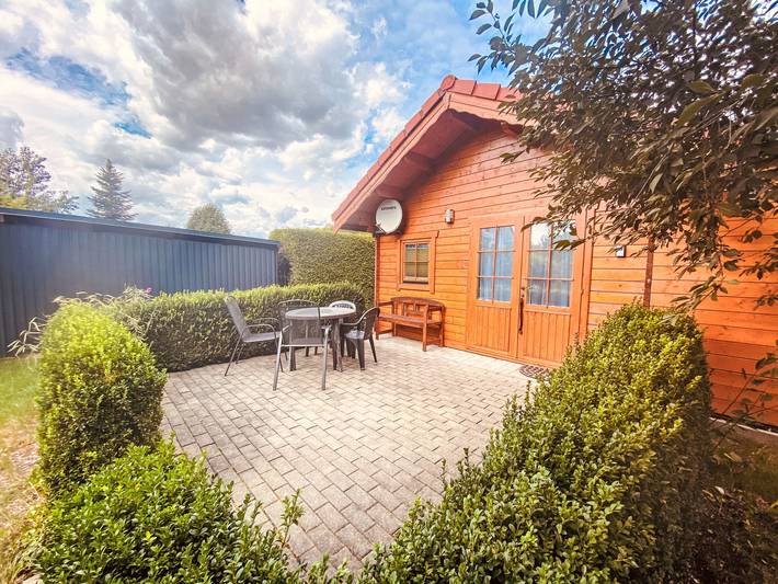 Chalet für 2 Personen, mit Terrasse und Garten in Thüringen