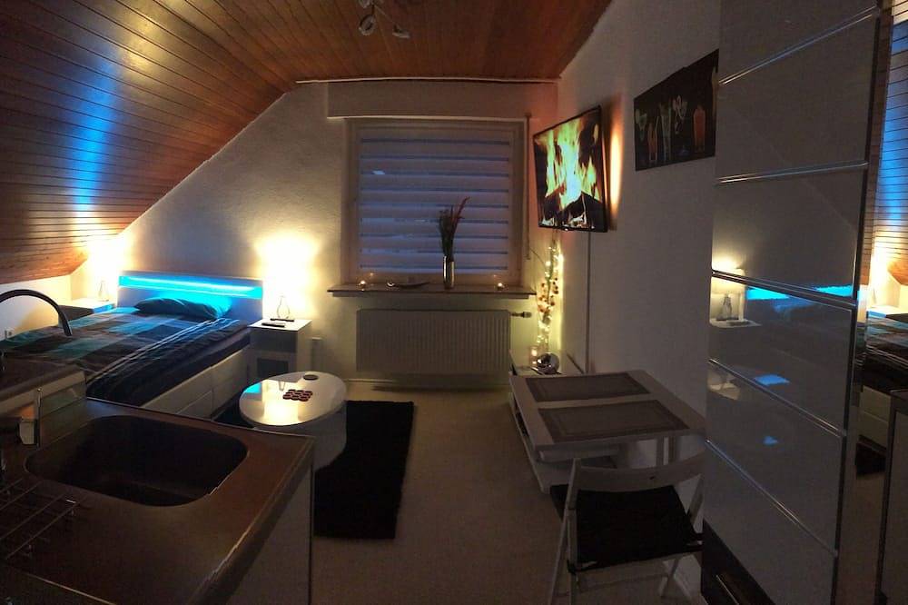 Ganze Wohnung, Kleines Ferienapartment/Studio Shervin, modern, gemütlich und gut ausgestattet. in Nümbrecht, Oberbergischer Kreis