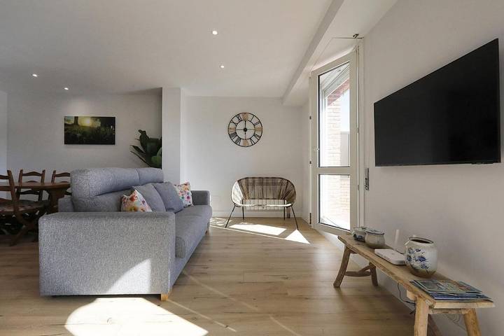 Gîte pour 4 personnes, avec Balcon ainsi que Terrasse et Vue à Zumaia