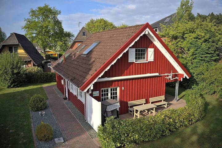 Ferienhaus für 6 Personen, mit Sauna und Terrasse sowie Garten in Otterndorf