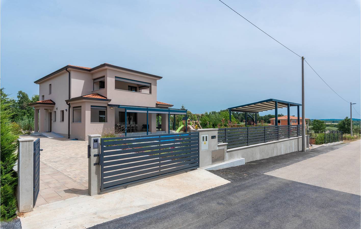 Geräumige 1-Zimmer-Wohnung mit Terrasse, WLAN und Parkplatz in der Nähe des Kadumi Centers in Grad Poreč, Porec und Umgebung