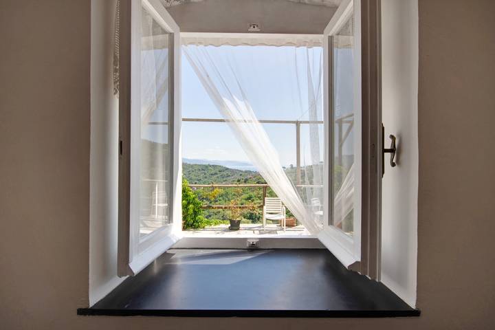 Appartamento intero, Appartamento 'Fattorialmare Blu' con vista mare, giardino in comune e Wi-Fi in Camogli, Riviera di Levante