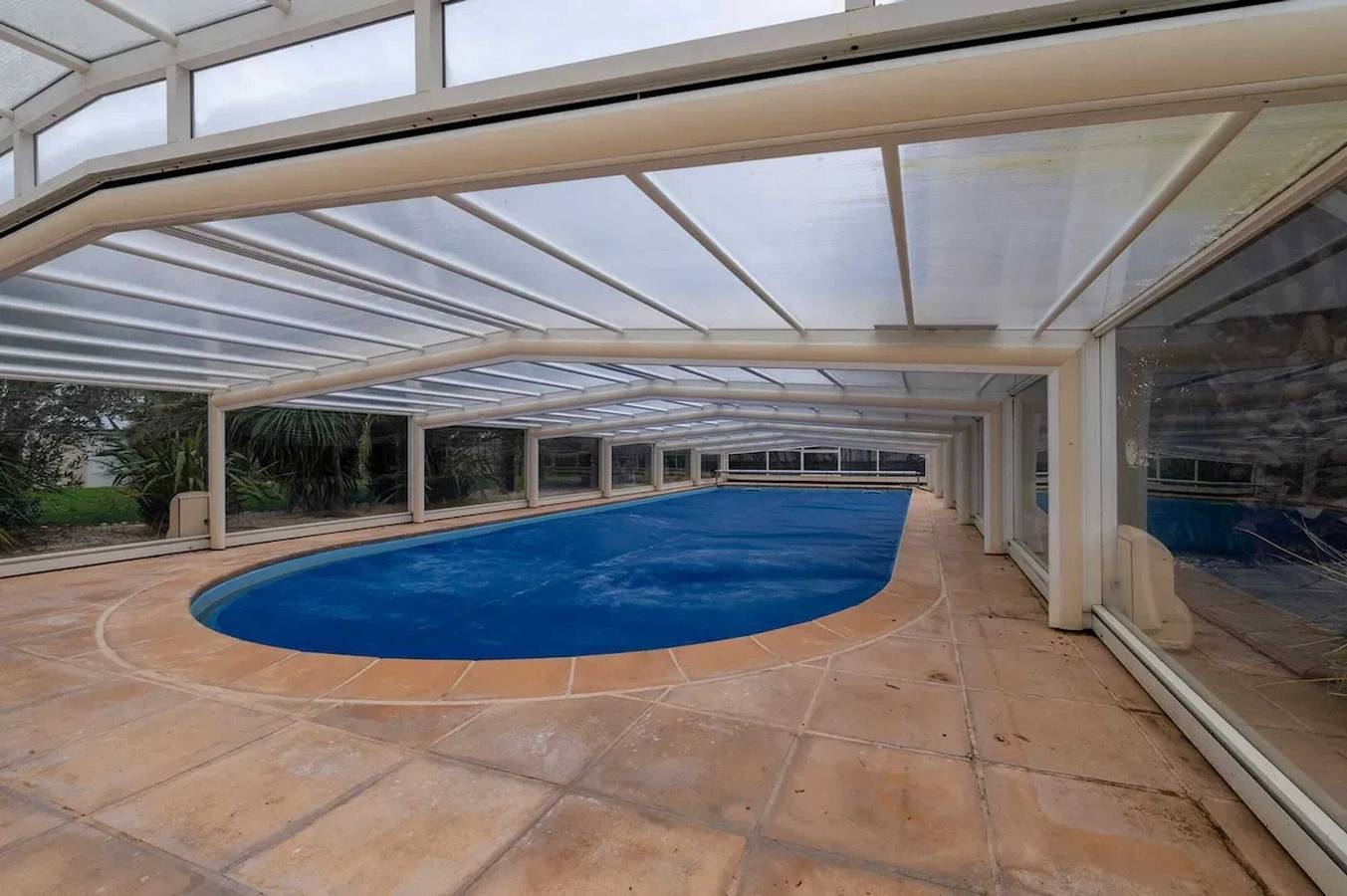 Villa espaciosa en Plouharnel con piscina y jacuzzi in Plouharnel, Côte des Mégalithes