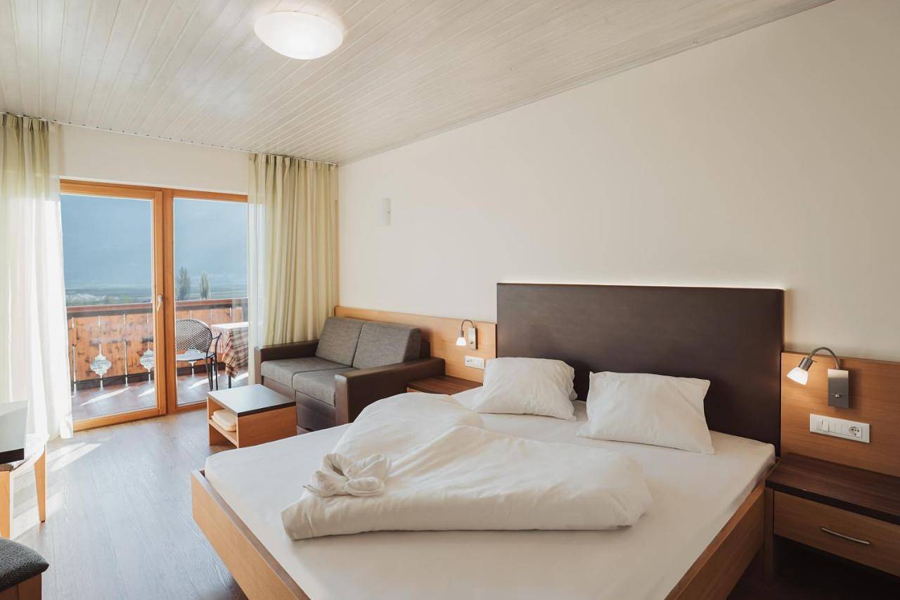 Double Room in Tscherms, Ortleralpen