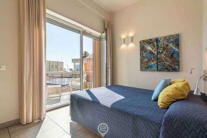 Ganze Wohnung, Ferienwohnung für 2 Personen mit Balkon/Terrasse in Poetto (Cagliari), Cagliari
