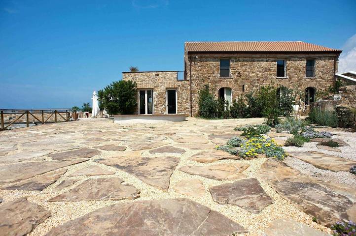 Location de vacances pour 18 personnes, avec terrasse et piscine dans Campania - 2