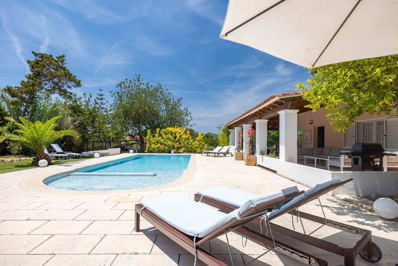 Villa Albaladejo in Santa Eulària des Riu, Ibiza Osten