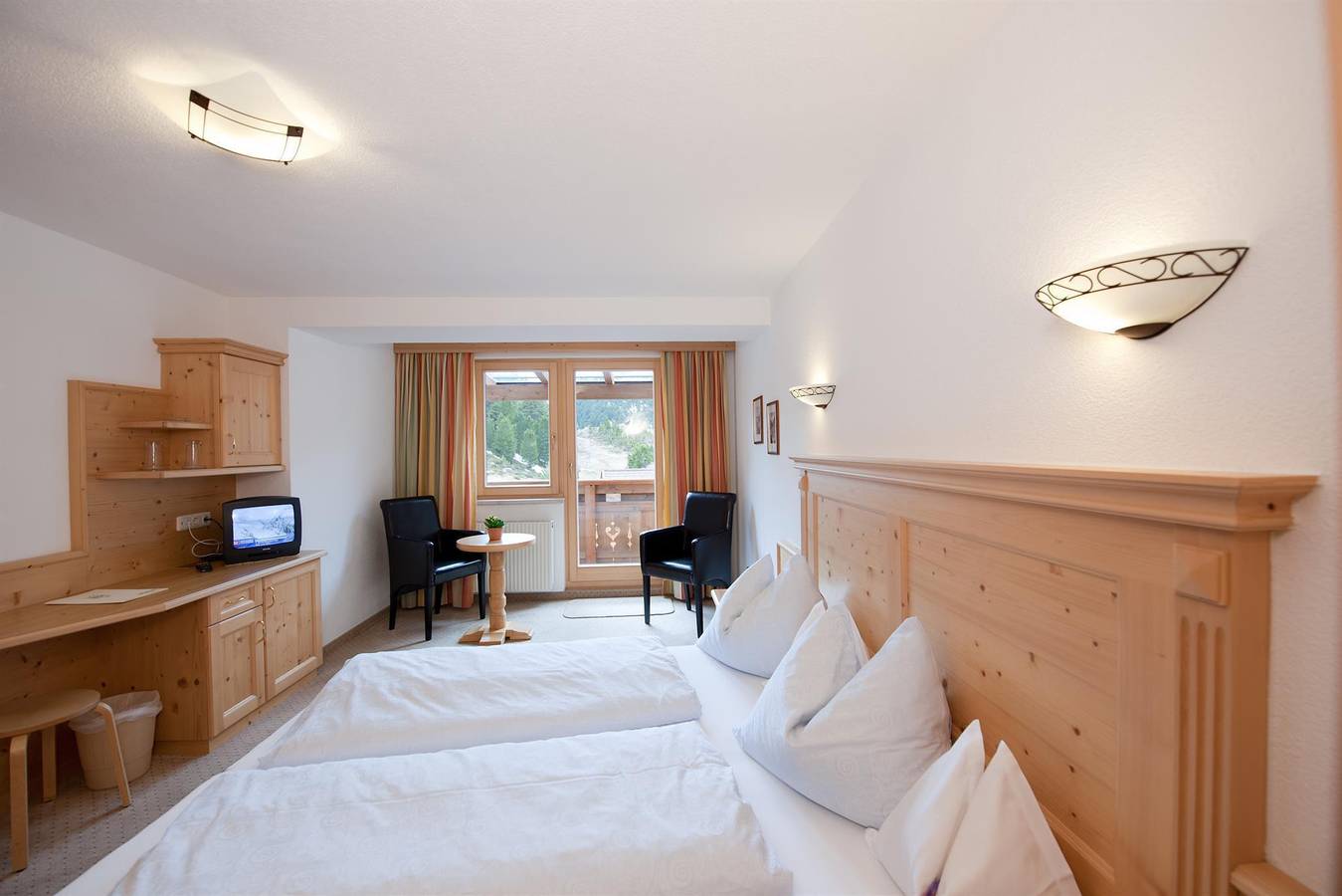 Ganze Ferienwohnung, Standard Doppelzimmer mit Balkon in Obergurgl, Sölden (Österreich)