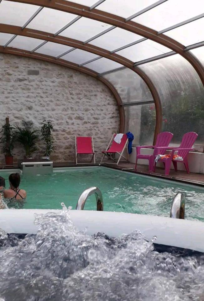 Villa with Private Pool in Chevrainvilliers, Parc naturel régional du Gâtinais français