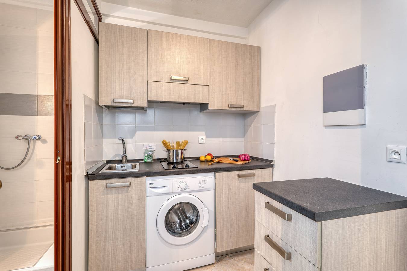 Ganze Wohnung, Lovely Studio In Mountain Village in Breil-sur-Roya, Nizza und Umgebung