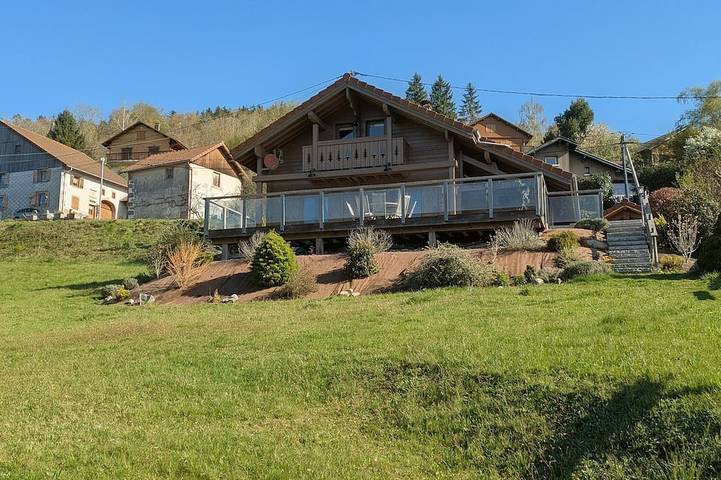 Gîte pour 8 personnes, avec Jardin
