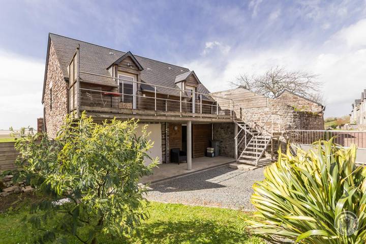 Gîte pour 2 personnes, avec terrasse et jardin, animaux acceptés