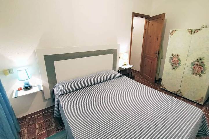Ganze Wohnung, Erdgeschosswohnung 20 m vom Meer entfernt in Sa Rocca Tunda, San Vero Milis