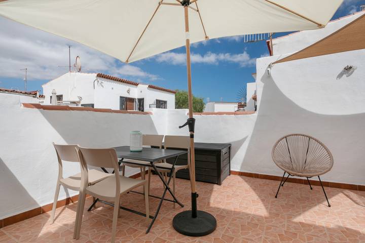 Gîte pour 4 personnes, avec balcon à Costa del Silencio - 2