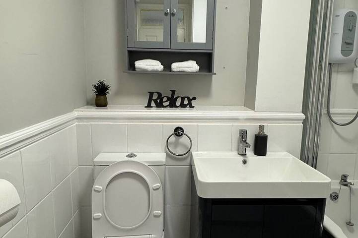 Entire apartment, Cool 1-bedroom apartment in Aylesbury in Aylesbury, Chiltern Hills