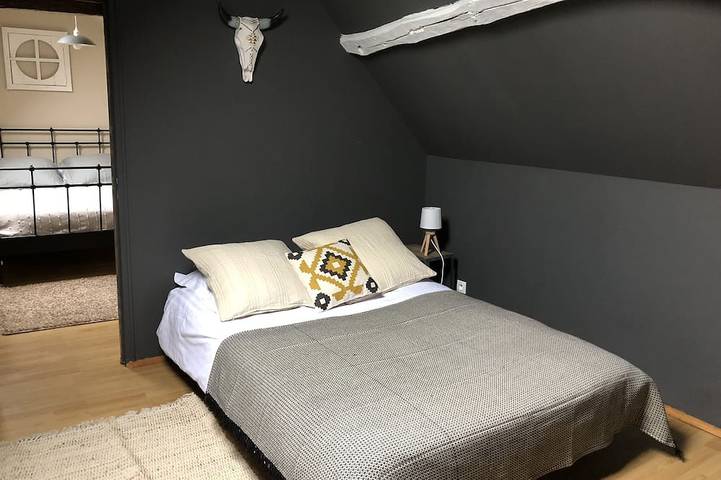 Gîte pour 8 personnes, avec terrasse et jardin, animaux acceptés à Saint-Pierre-en-Val - 2