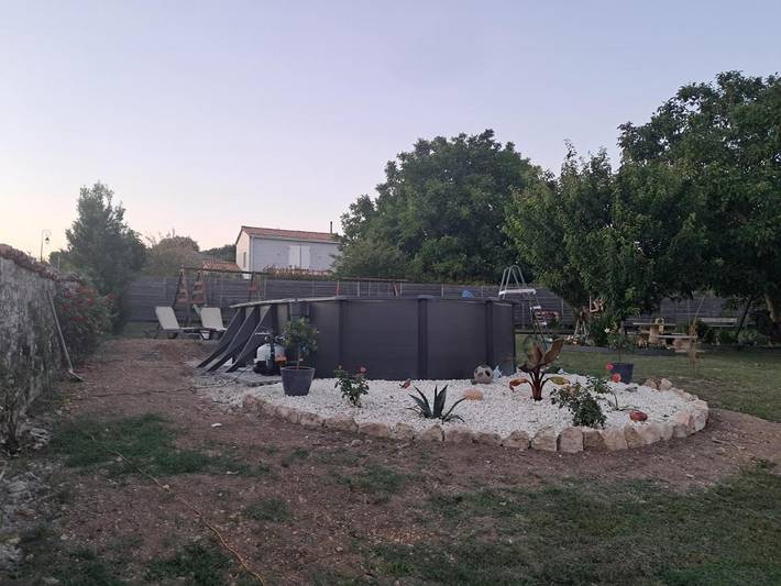 Location de vacances pour 4 personnes, avec jardin à Saint-Mandé-sur-Brédoire - 3