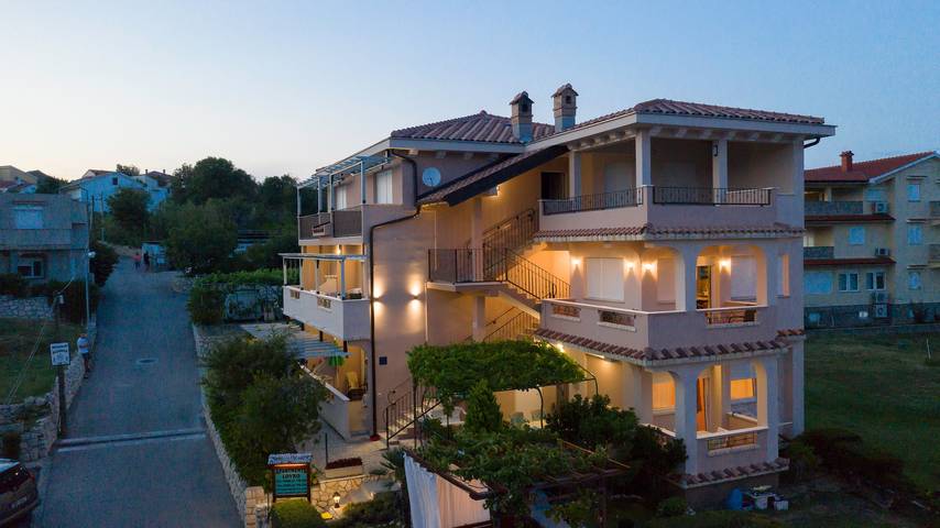 Ferienwohnung für 4 Personen, mit Balkon/Terrasse, mit Haustier in Lopar - 4