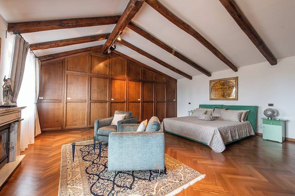 Villa Abaton: Enchanting Etruscan Villa with Sea View, one hour from Rome in Cerveteri, Provincia de Roma