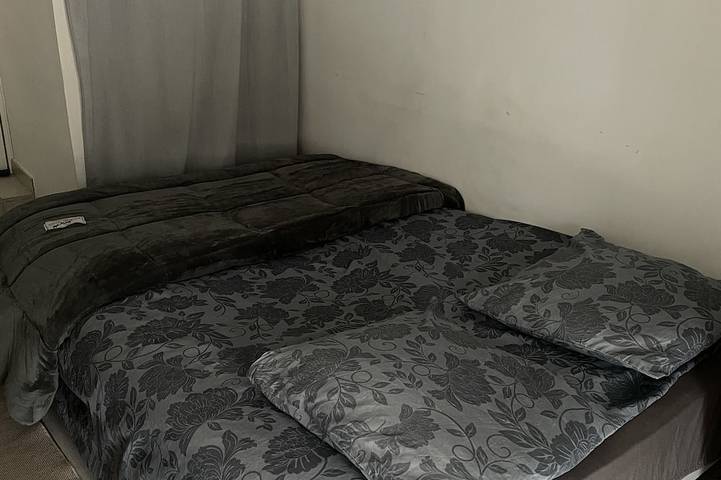 Gîte pour 2 personnes, avec terrasse à Saint-Germain-Nuelles - 2