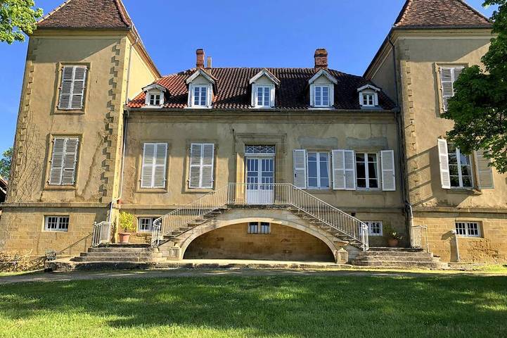 Location de vacances pour 20 personnes, avec Balcon et Jardin à Couloumé-Mondebat