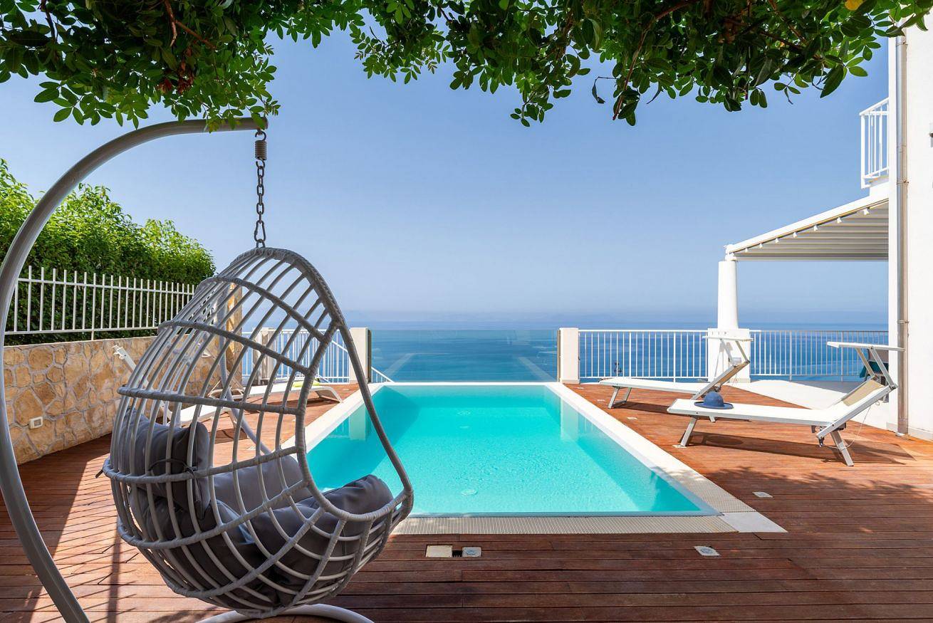 Villa Vulcano - Villa with private pool and  panoramic sea view in Capo d'Orlando, Messina Province