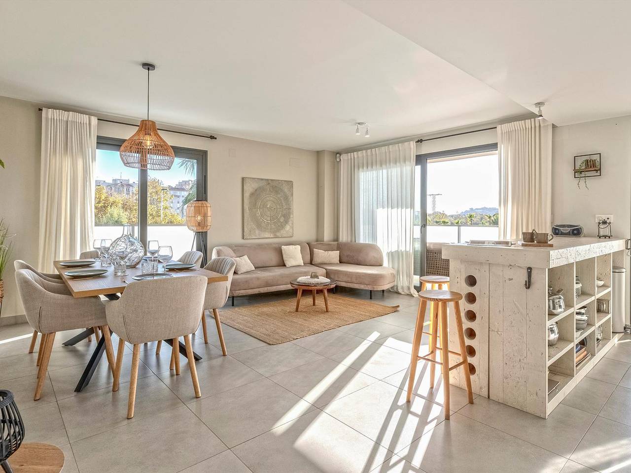 Entire apartment, Modern apartment in Javea, near El Arenal beach in Playa del Arenal, Jávea