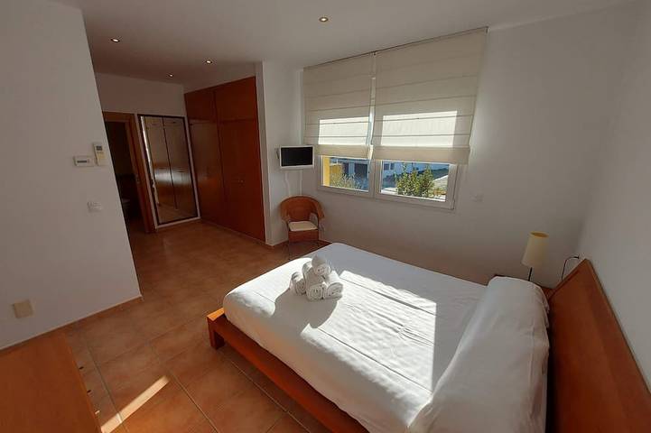Geräumige Villa mit privatem Pool, nur einen Steinwurf  den Stränden  San Marti in l'Escala, Oberampurien