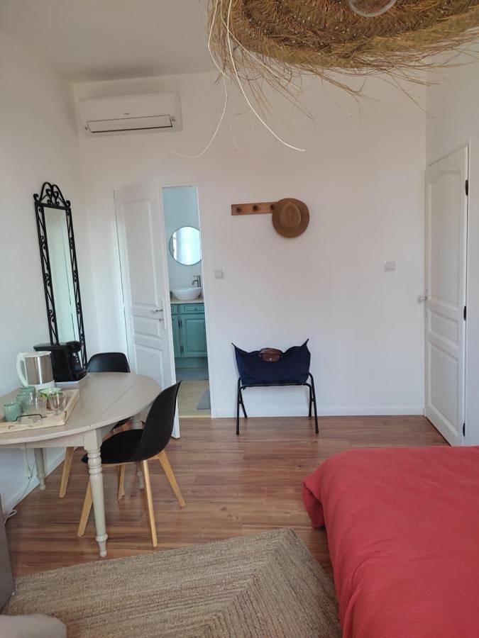 Gîte pour 3 personnes, avec jardin ainsi que terrasse et vue à Montélimar - 4