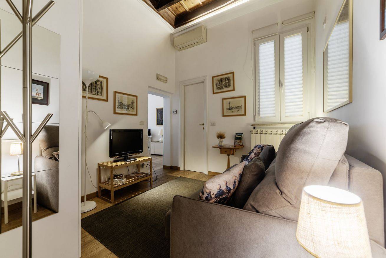 Appartamento intero, Minerva 5 in Centro di Roma, Roma