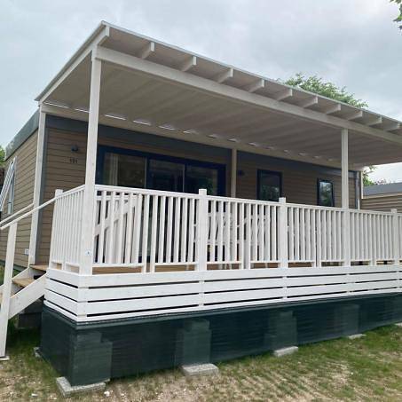 Ferienanlage Serenella Mobilehome Pavone für 8 Personen in Bardolino, Montañas Garda