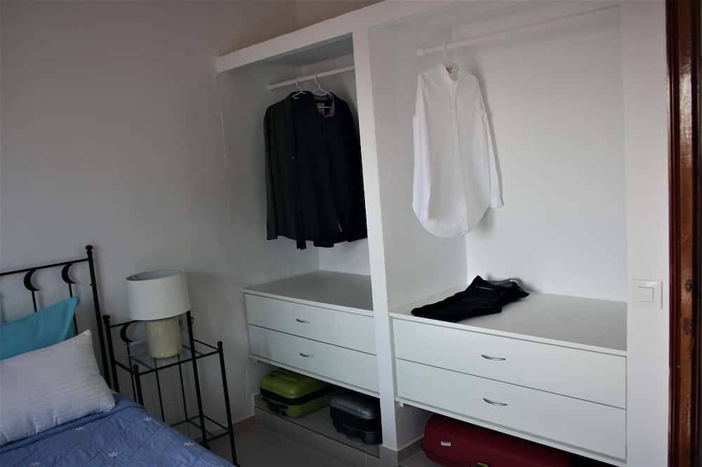 3min. Walk to the beach, Villa Bini  Perla, sea view, sunny, quiet location in Binibeca, Sant Lluís