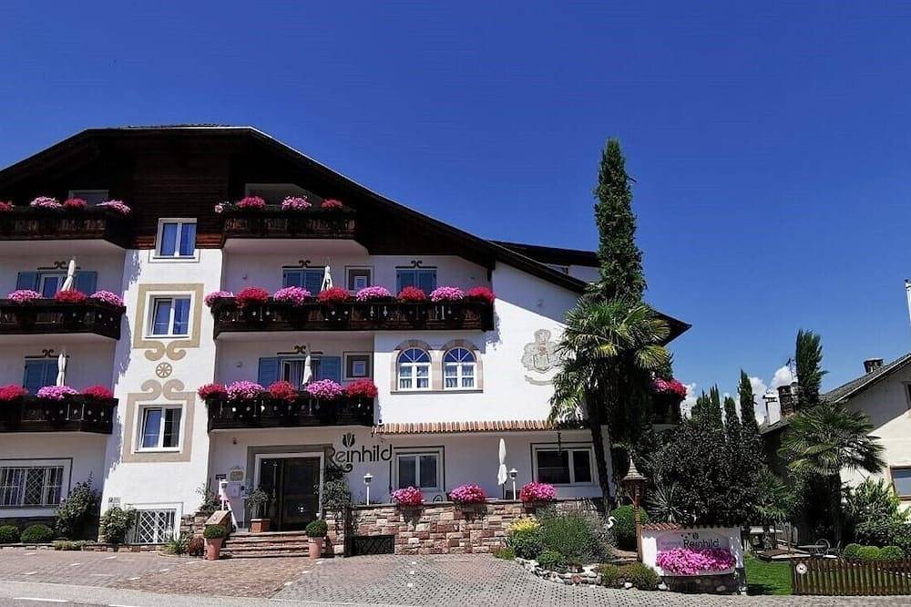 Ganze Wohnung, Residence Reinhild - Appartement \"Gantkofel\" für bis zu 6 Personen in Nals, Nonsberggruppe