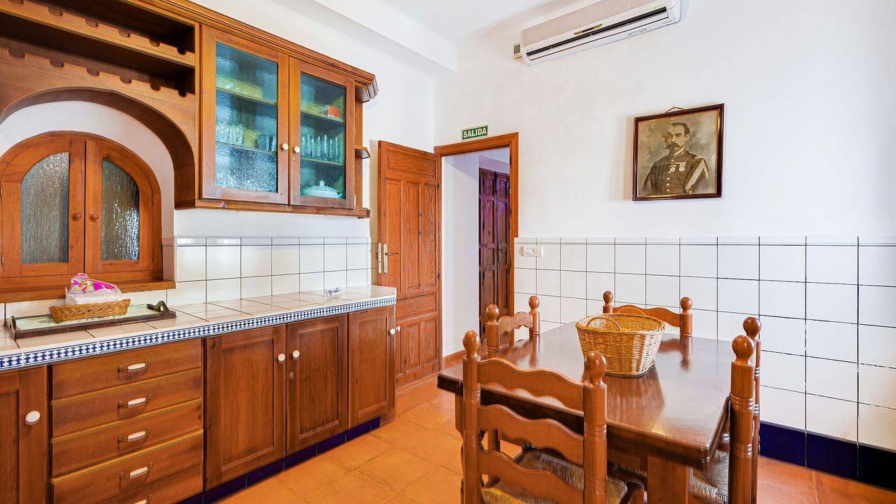 Apartamento vacacional entero, Apartamento de vacaciones para 15 personas con jardín in Pozo-Lorente, La Manchuela