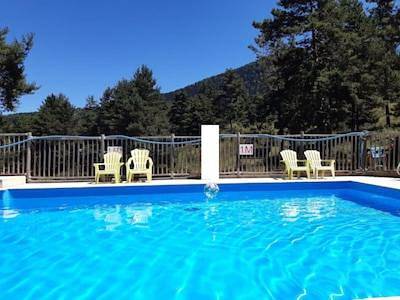 Location de vacances pour 4 personnes, avec piscine et jardin ainsi que bassin pour enfant et vue à Camurac - 3