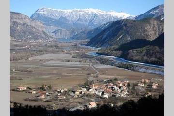 Gîte pour 4 personnes, avec balcon dans Bellaffaire