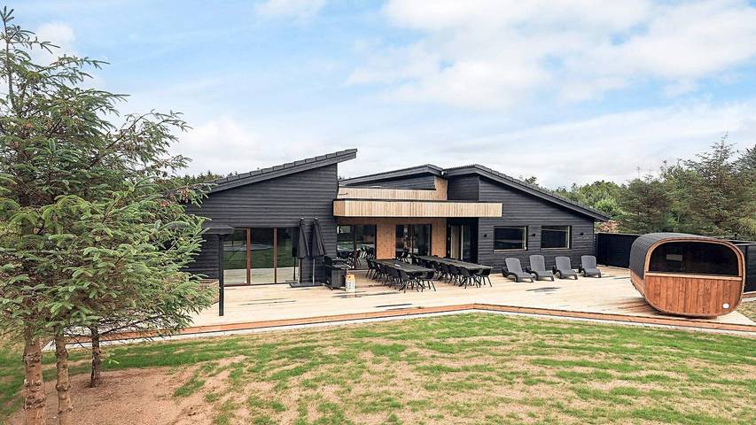 Ferienhaus für 27 Personen, mit Garten und Pool sowie Sauna und Whirlpool