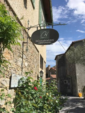 Chambre d’hôte pour 3 personnes, avec vue ainsi que terrasse et jardin, animaux acceptés dans Ligurie