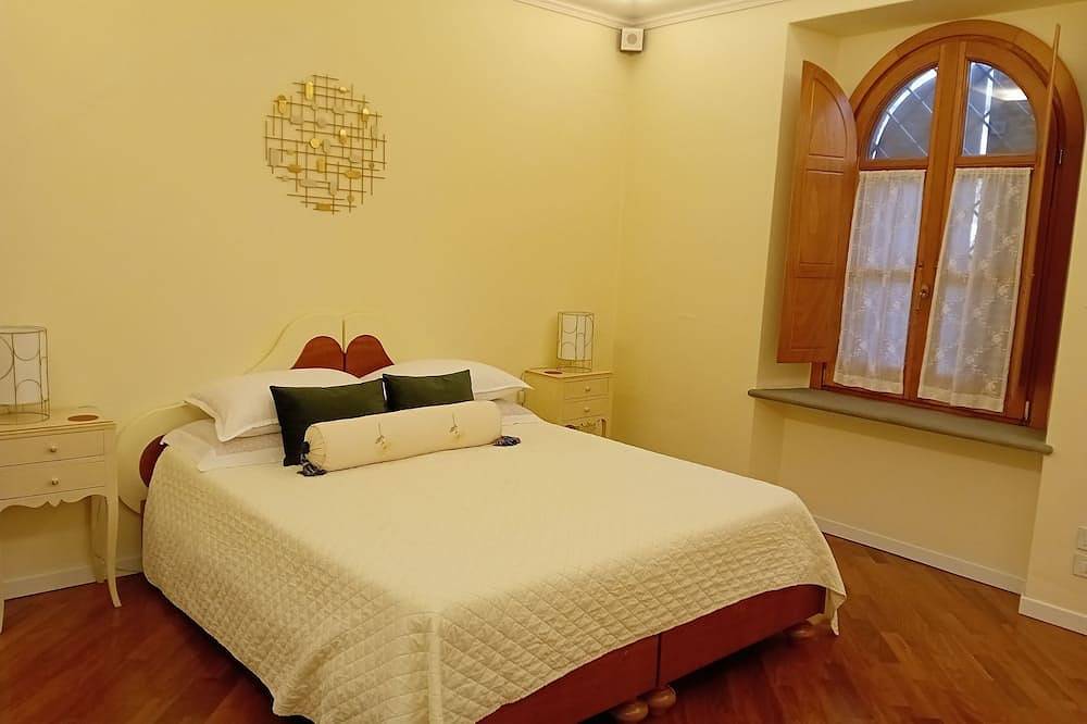 Vacaciones en villa en Umbría, en el lago Trasimeno, cerca de la Toscana. in Passignano sul Trasimeno, Lago Trasimeno