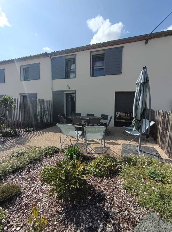 Gîte pour 8 personnes, avec jardin et terrasse
