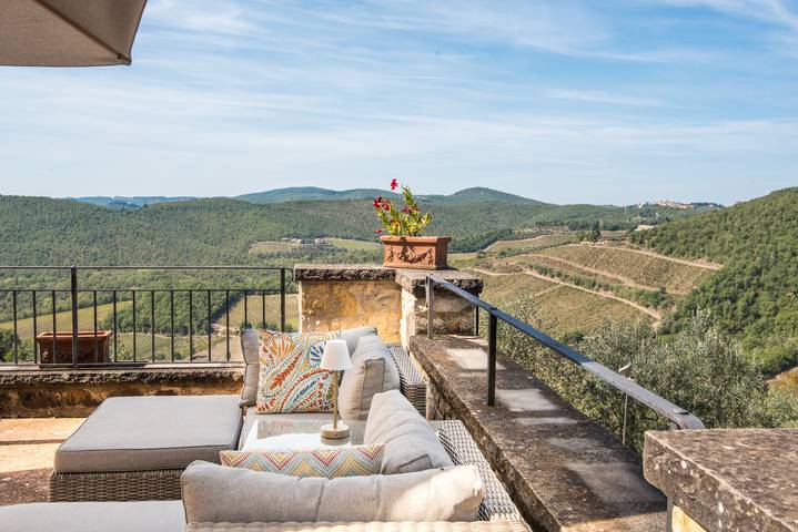 Villa per 8 persone, con idromassaggio e giardino a Gaiole in Chianti