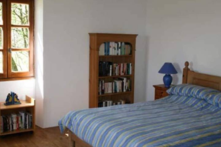 Location de vacances pour 6 personnes, avec jardin à Varen - 2